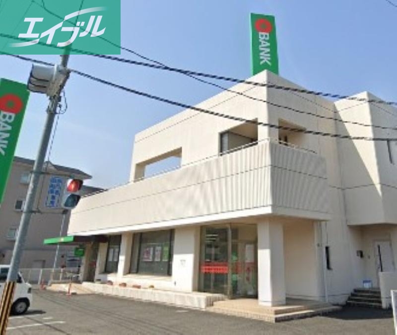 銀行　トマト銀行津高支店（銀行）まで401m