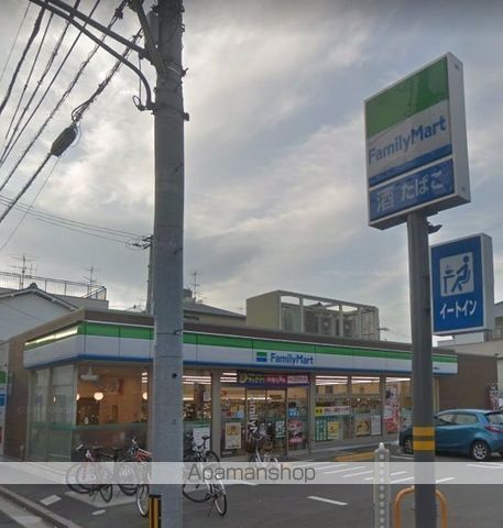コンビニ　ファミリーマート（コンビニ）まで416m