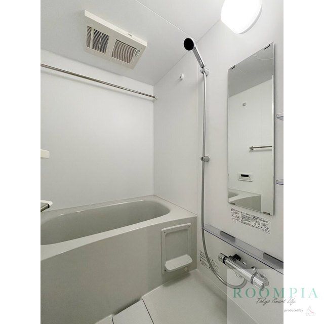 バス・シャワールーム　バス