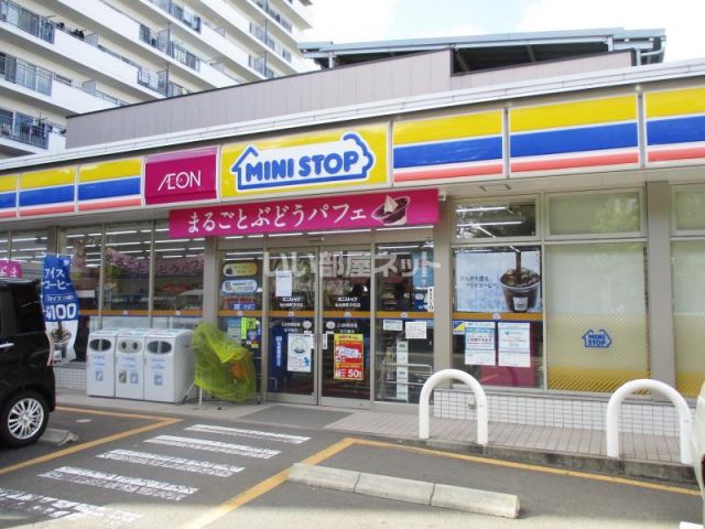 コンビニ　ミニストップ　仙台卸町中央店（コンビニ）まで1519m