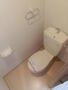 トイレ　清潔感のあるトイレですよ。