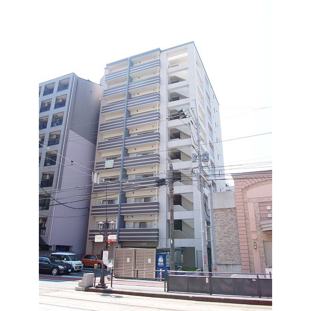 建物外観　呉服町電停が目の前の好立地♪
