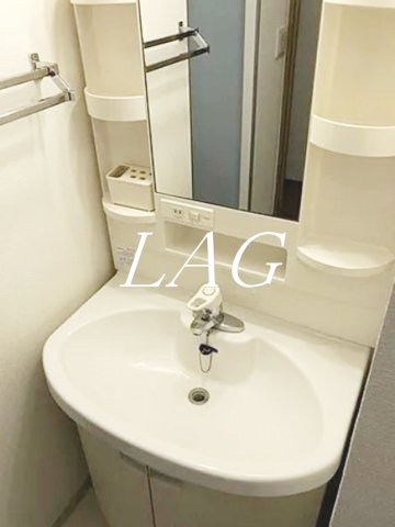 洗面設備　独立洗面台です。