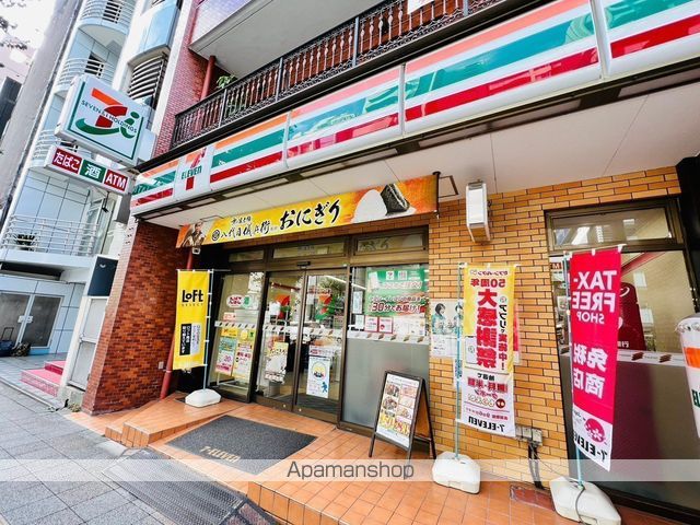 コンビニ　セブン－イレブン台東蔵前３丁目店（コンビニ）まで53m