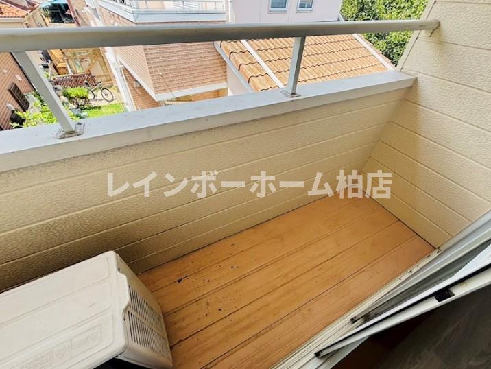 バルコニー　落ち着いた時間を過ごせるバルコニーです