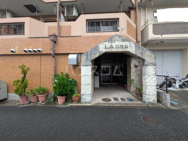 LA096の外観写真