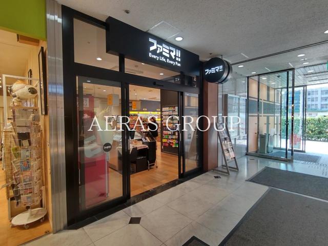 コンビニ　ファミマ!! 新横浜プリンスペペ店（コンビニ）まで418m