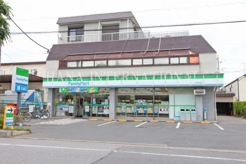 コンビニ　ファミリーマート川口安行店（コンビニ）まで675m