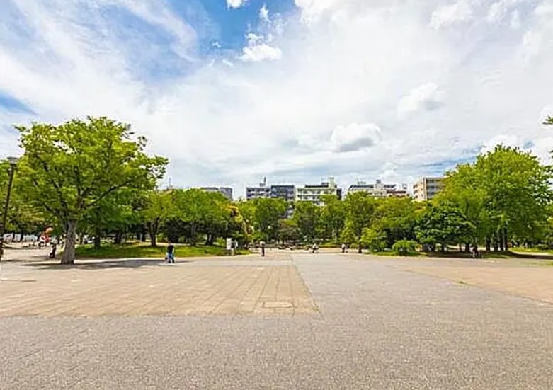 公園　反町公園（公園）まで914m