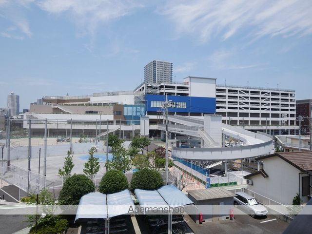 ショッピングセンター　エミテラス所沢（ショッピングセンター）まで1051m