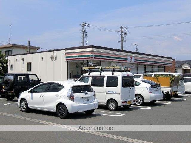 コンビニ　セブンイレブン（コンビニ）まで443m