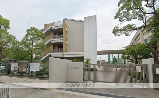 中学校　園田東中学校（中学校）まで924m