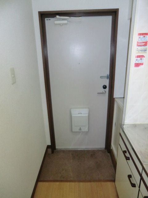 玄関　シューズボックス付