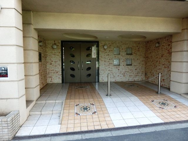エントランス　エントランス