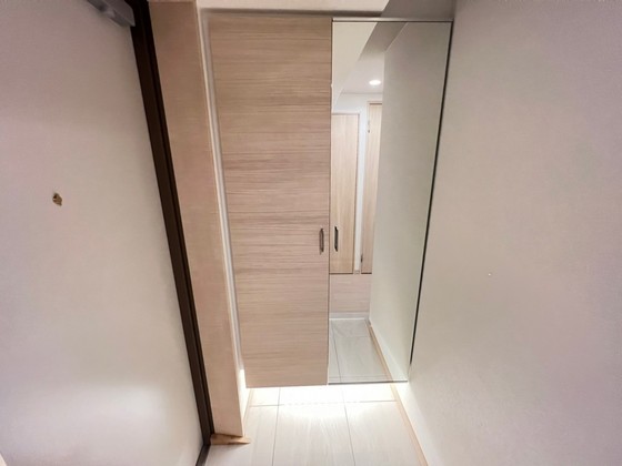 玄関　※別部屋の写真です
