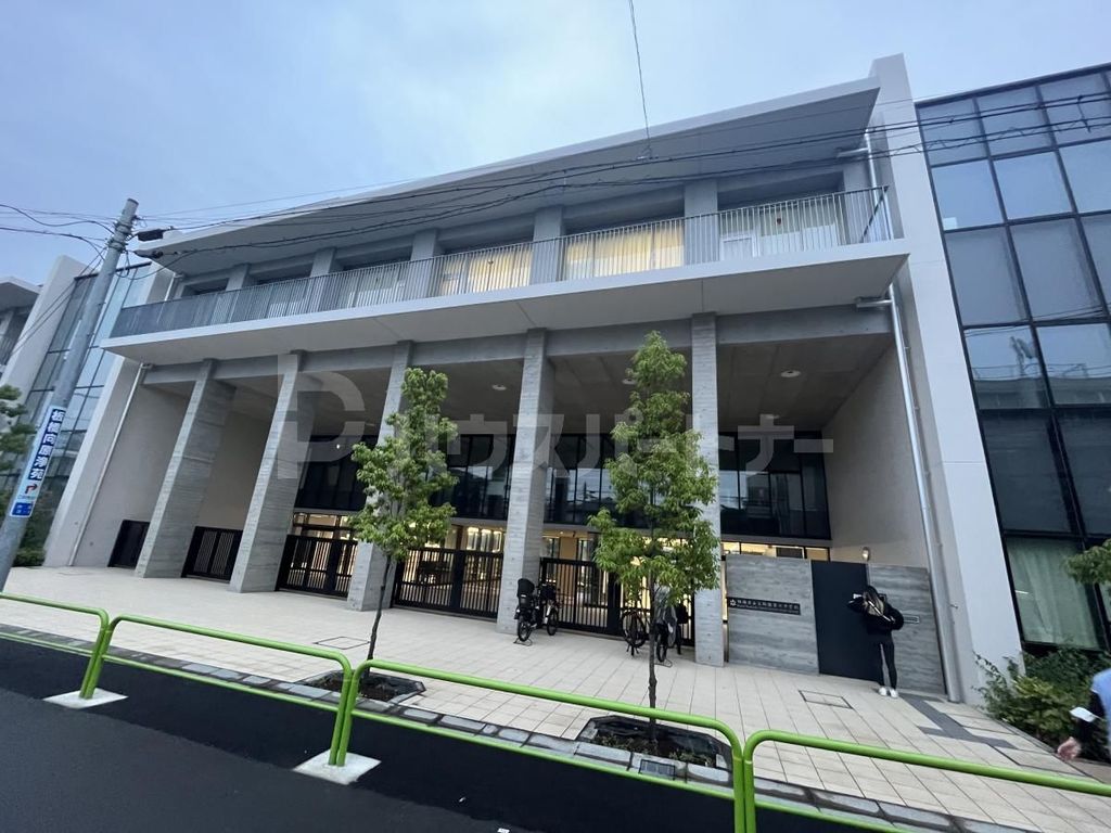 中学校　板橋区立上板橋第二中学校（中学校）まで990m