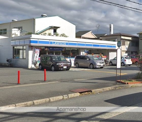 コンビニ　ローソン（コンビニ）まで963m
