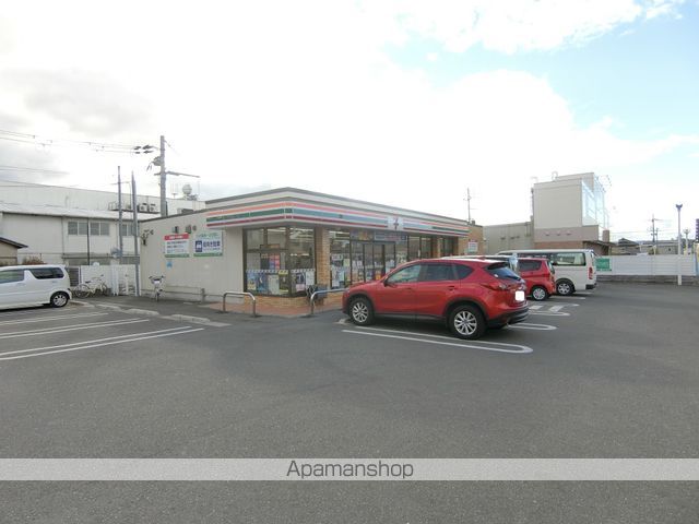 コンビニ　セブン－イレブン城陽平川店（コンビニ）まで259m