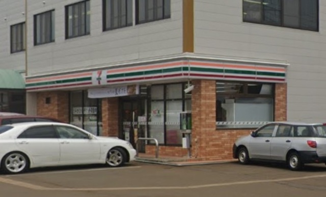 コンビニ　セブンイレブン上越大和店（コンビニ）まで1409m