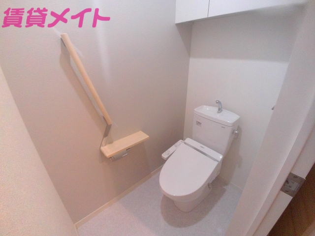 トイレ　トイレ２階のお部屋写真です