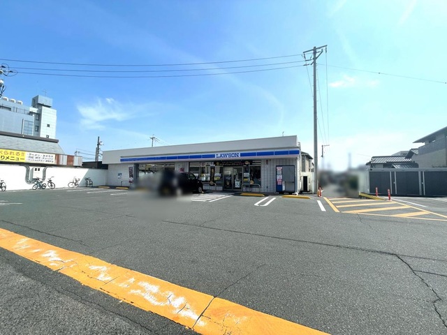 コンビニ　ローソン岡山伊島店（コンビニ）まで573m