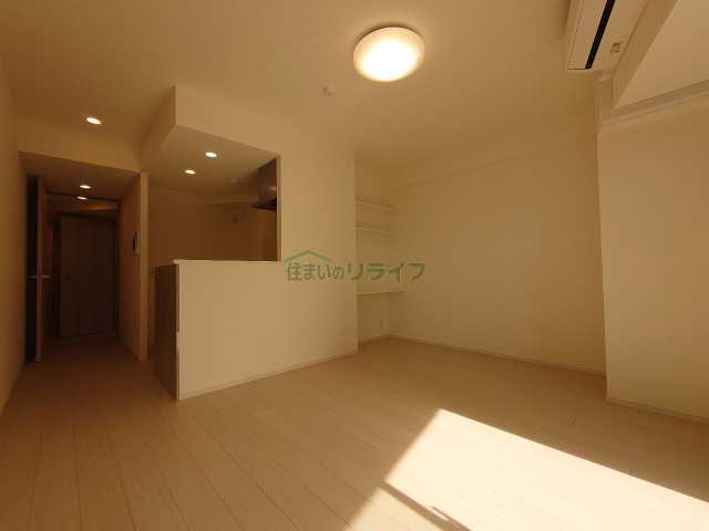S-RESIDENCE駒沢大学駅前の居間写真