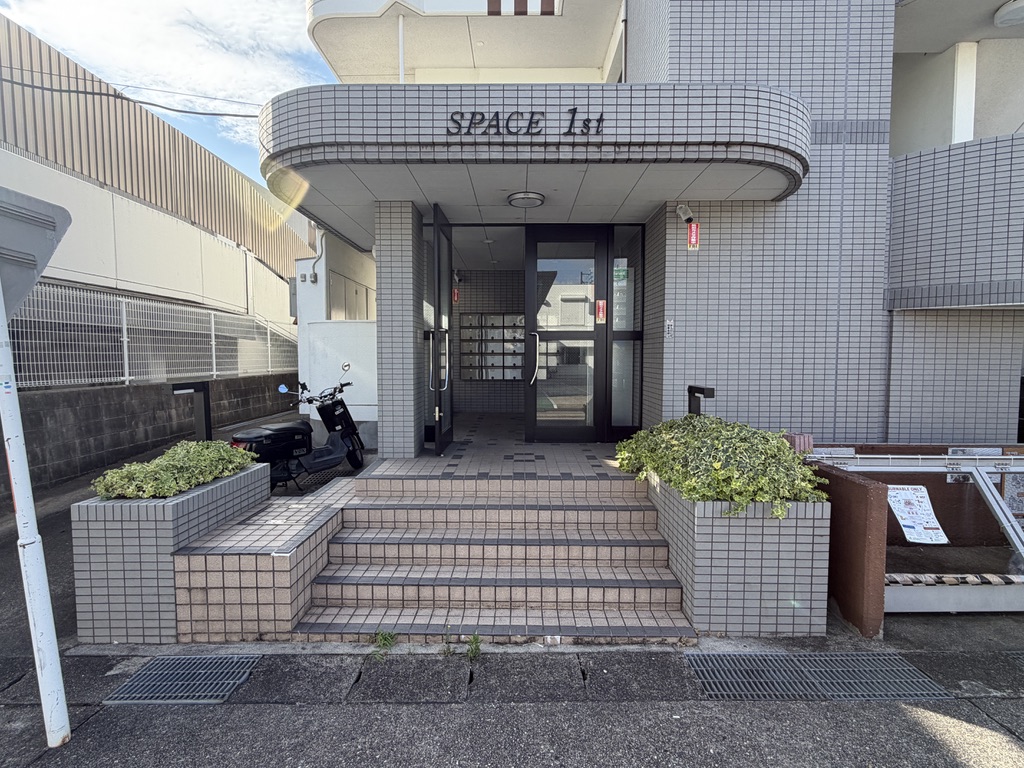SPACE1stの外観写真