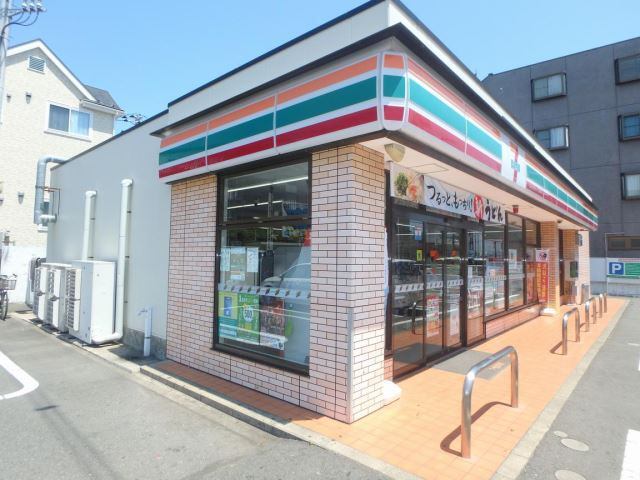 コンビニ　セブンイレブン横浜さちが丘西店（コンビニ）まで959m