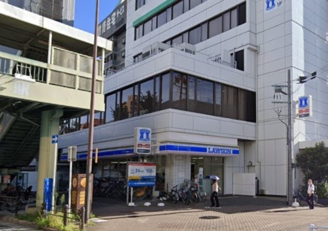 コンビニ　ローソン　淀川東三国二丁目店（コンビニ）まで123m