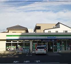 コンビニ　ファミリーマート 西新井駅東口店（コンビニ）まで2617m