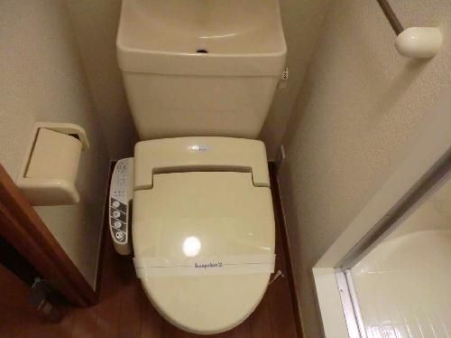 レオパレスネストのトイレ写真