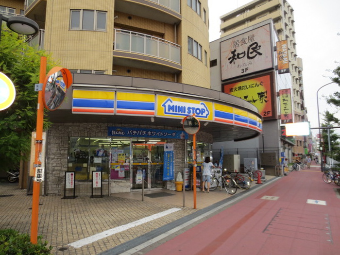 コンビニ　ミニストップ（コンビニ）まで67m