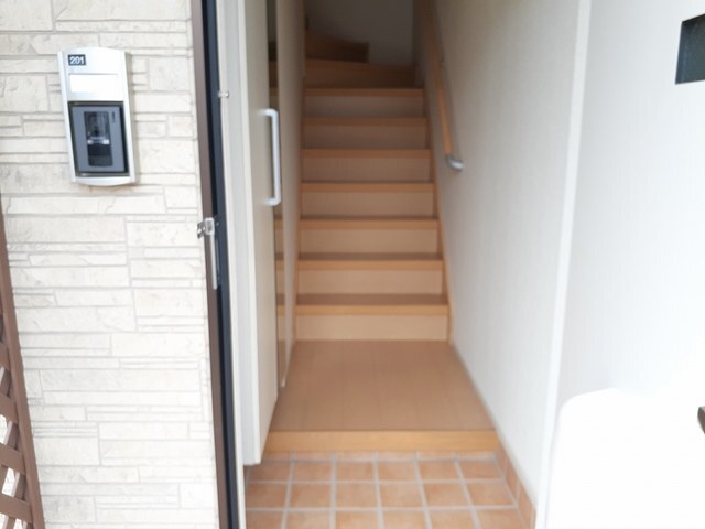 玄関　同施工別室