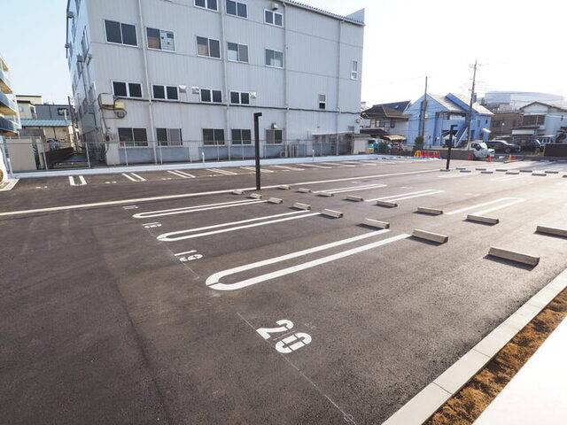 駐車場　駐車場