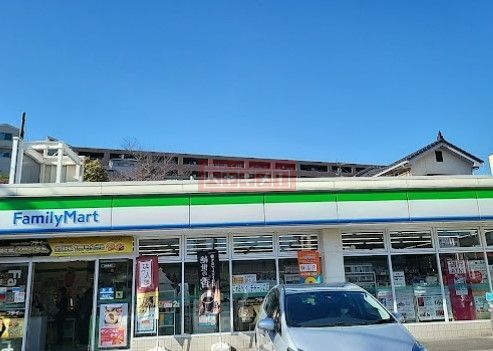 コンビニ　ファミリーマート鶴見宮ノ下店（コンビニ）まで510m