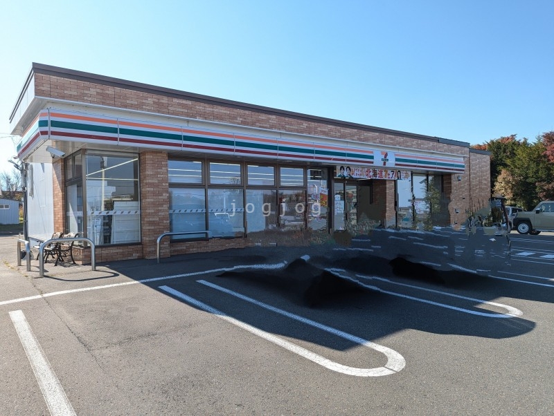 コンビニ　セブンイレブン清水本通10丁目店（コンビニ）まで857m