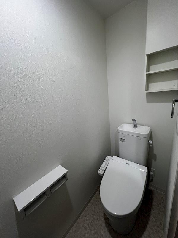 ラ・プレス新栄のトイレ写真