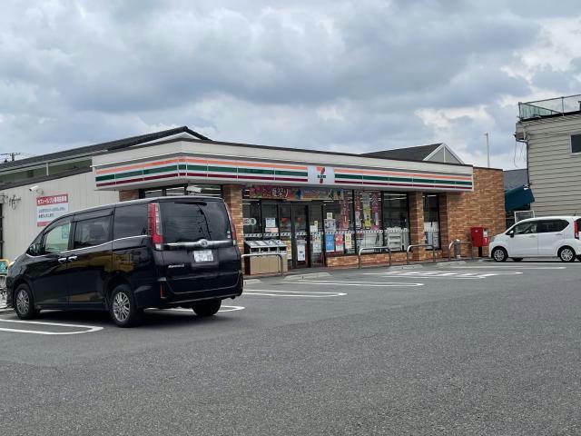 コンビニ　セブンイレブン郡山田村店（コンビニ）まで404m