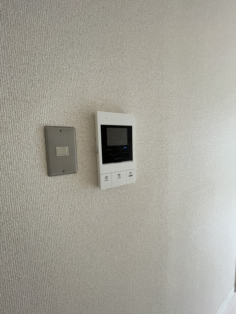 セキュリティ　オートロックもついているので安心です。