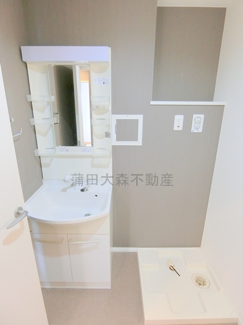 洗面設備　洗面脱衣所　独立洗面台　洗濯機置き場