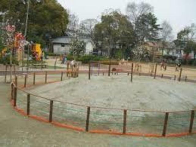 公園　堀溝公園（公園）まで977m