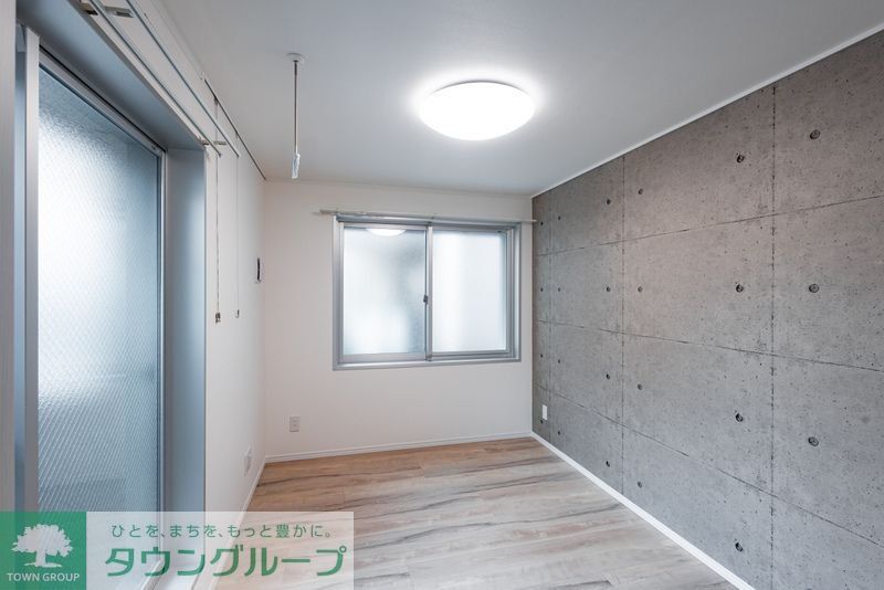 ハピネス元町の居間写真