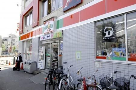 コンビニ　サンクス（コンビニ）まで50m