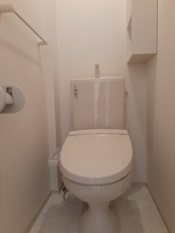 トイレ　シンプルで使いやすいトイレです