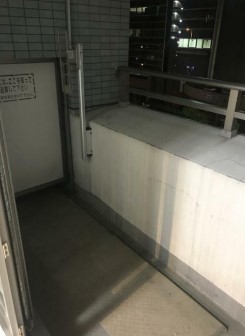 バルコニー　バルコニー