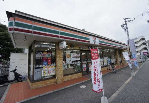 コンビニ　セブンイレブン船橋山野町店（コンビニ）まで583m