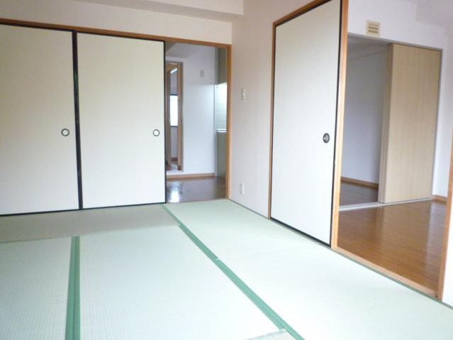 ハイクレスト喜沢南マンションの内装写真