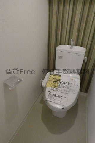 地下鉄中央線 緑橋駅 徒歩5分 13階建 築8年のトイレ写真