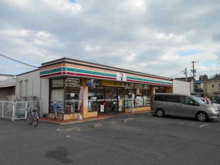 コンビニ　セブンイレブン福山春日６丁目店（コンビニ）まで151m