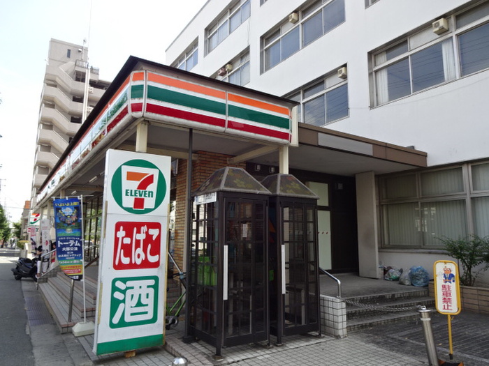 コンビニ　セブンイレブン（コンビニ）まで805m